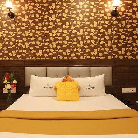 Hotel Royal Park Residency Thane Exterior photo